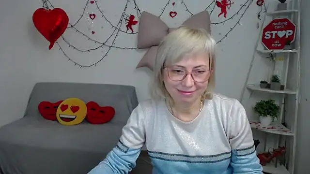 LaurenWishy online show from 02-10-26, 07:40