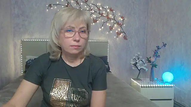 LaurenWishy online show from 03-13-26, 12:21