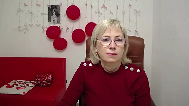 LaurenWishy online show from 01-18-26, 05:55