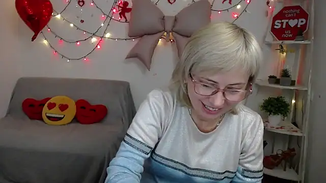 LaurenWishy online show from 02-10-26, 07:46