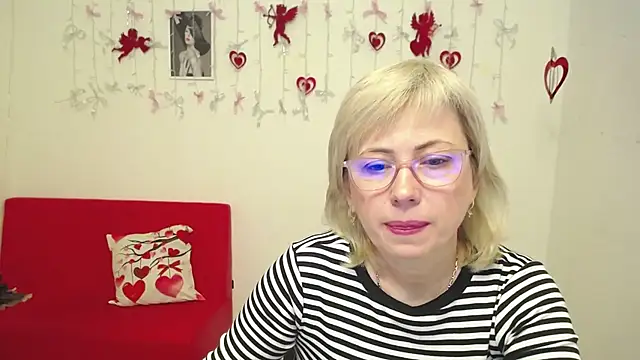 LaurenWishy online show from 02-01-26, 06:00