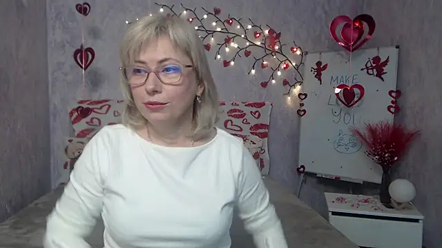 LaurenWishy online show from 02-16-26, 06:12