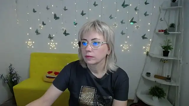 LaurenWishy online show from 03-17-26, 07:00