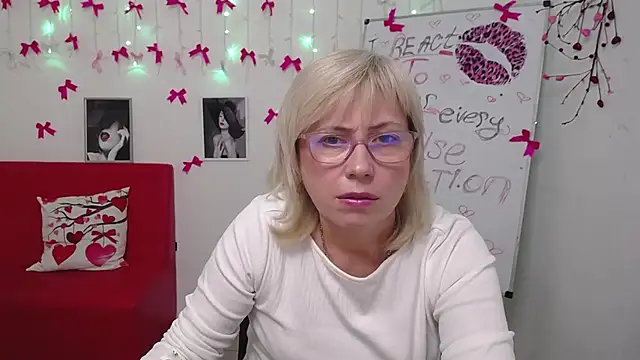 LaurenWishy online show from 03-05-26, 06:15