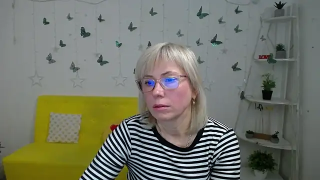 LaurenWishy online show from 02-20-26, 12:51