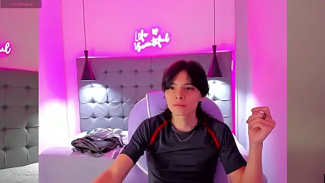 Sylasfrost online show from 11-26-25, 10:26