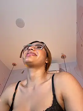 IsabelaStefano online show from 02-09-26, 03:15