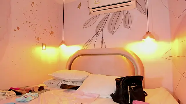 IsabelaStefano online show from 02-12-26, 03:06