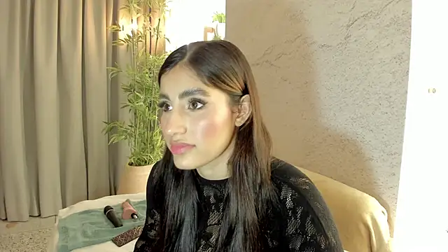 Snapshot of IsabelaStefano chatting on 05-02-26, 03:45 IsabelaStefano online show from 05-02-26, 03:45