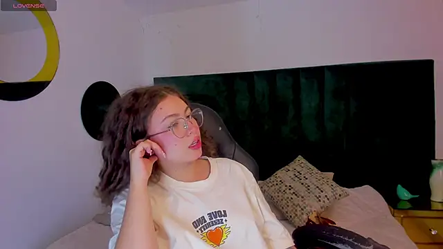 MarieTaylor  online show from 03-04-26, 12:07