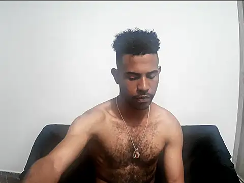 alberthot11 online show from 12-22-25, 07:03