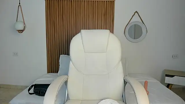 Alaska deluxe online show from 04-11-26, 07:50