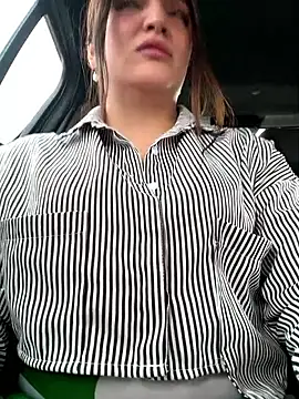 Juanita Rojas online show from 11-24-25, 04:29