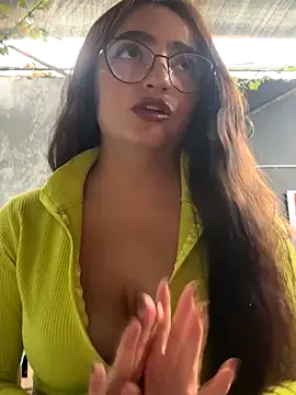 Juanita Rojas online show from 11-20-25, 06:30