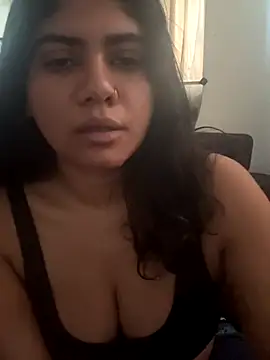 Snapshot of TiaBella_ chatting on 12-19-25, 02:41 TiaBella online show from 12-19-25, 02:41