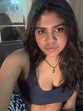 Snapshot of TiaBella_ chatting on 04-13-26, 07:51 TiaBella online show from 04-13-26, 07:51