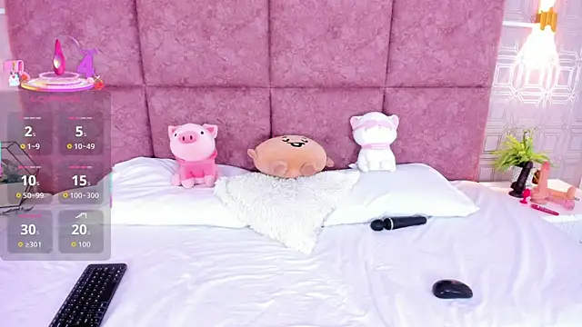 NathalieRoss1 online show from 04-07-26, 01:07