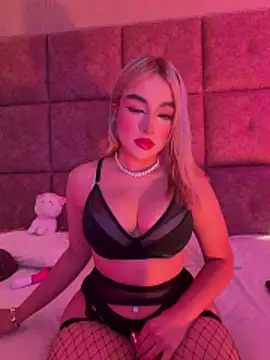 NathalieRoss1 online show from 06-02-26, 02:28