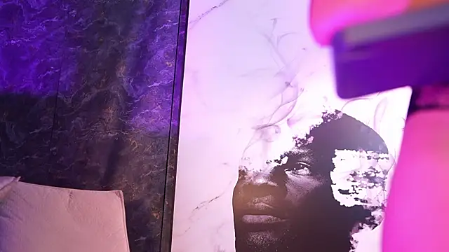 Bratz luxxxury online show from 12-23-25, 01:27