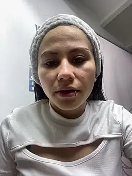 MiaWhiteBunny online show from 03-28-26, 10:33