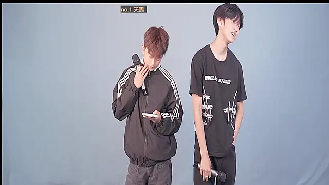 Snapshot of Cosplay__ chatting on 11-20-25, 02:07 Cosplay online show from 11-20-25, 02:07