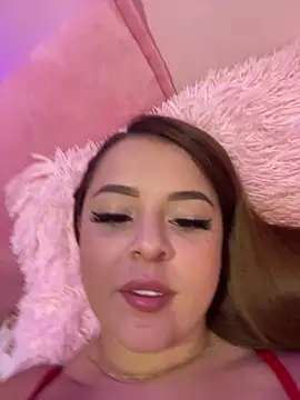 April Beckett02 online show from 12-17-25, 10:20