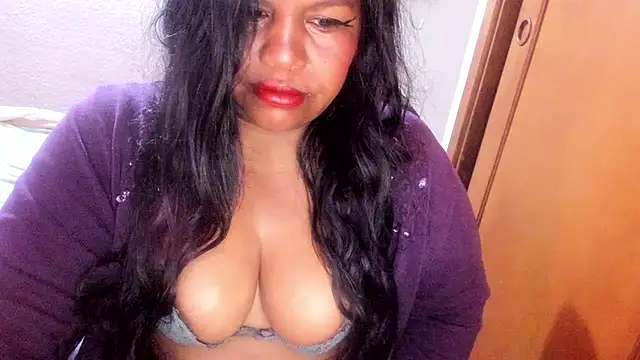 ebonycamelia online show from 06-07-26, 11:37