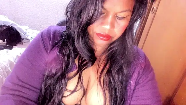 ebonycamelia online show from 05-16-26, 11:04