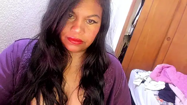 ebonycamelia online show from 04-25-26, 09:01