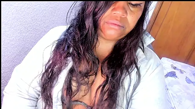 ebonycamelia online show from 01-14-26, 10:08