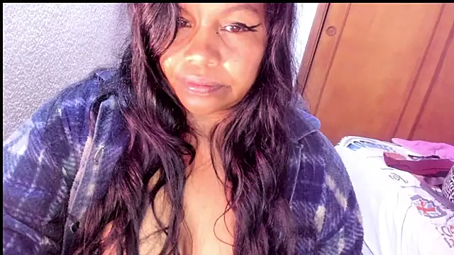 ebonycamelia online show from 03-06-26, 11:44