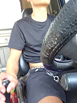 huykkk99 online show from 11-29-25, 05:40