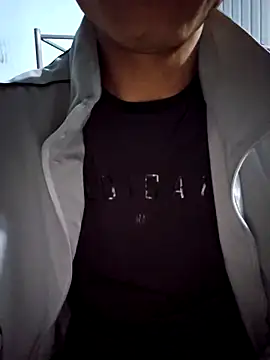 huykkk99 online show from 02-20-26, 04:53