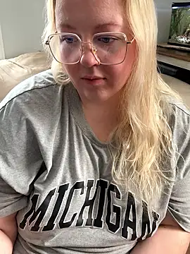 Kennaknox online show from 01-11-26, 04:36