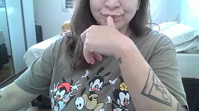 xxxluana online show from 04-04-26, 12:45