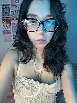 Snapshot of Valen-Foxx1 chatting on 02-03-26, 06:40 Valen-Foxx1 online show from 02-03-26, 06:40