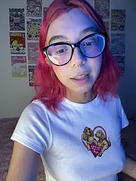 Snapshot of Valen-Foxx1 chatting on 03-03-26, 07:04 Valen-Foxx1 online show from 03-03-26, 07:04