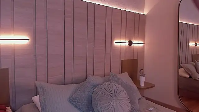 Snapshot of Zoe_Mendez chatting on 01-09-26, 11:39 Zoe Mendez online show from 01-09-26, 11:39