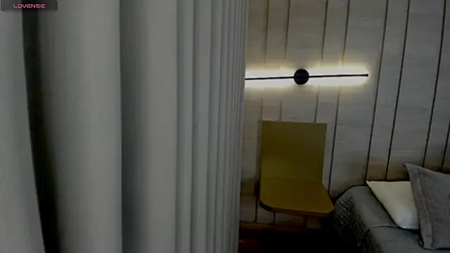 Snapshot of Zoe_Mendez chatting on 11-27-25, 03:29 Zoe Mendez online show from 11-27-25, 03:29