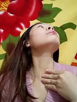 quynhquynh  online show from 01-10-26, 05:41