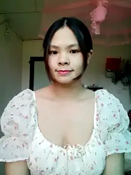 quynhquynh  online show from 11-27-25, 04:02