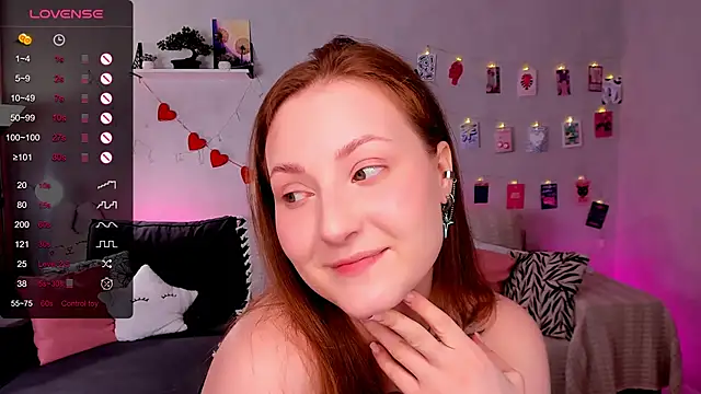 velvet cherry  online show from 02-21-26, 08:49