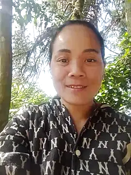 Snapshot of bela-hayes chatting on 11-21-25, 06:12 bela-hayes online show from 11-21-25, 06:12