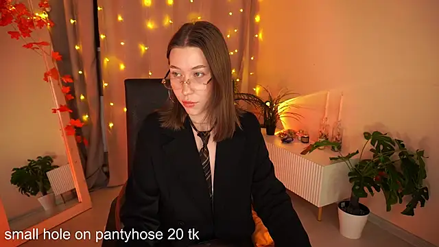 Snapshot of AnnetteLane chatting on 11-20-25, 05:52 AnnetteLane online show from 11-20-25, 05:52