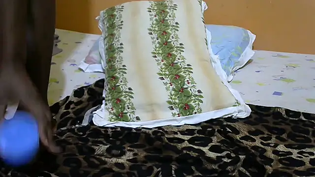 Snapshot of AssMatic- chatting on 02-26-26, 07:25 AssMatic- online show from 02-26-26, 07:25