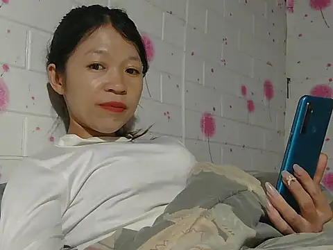 Kim mon online show from 11-24-25, 11:54