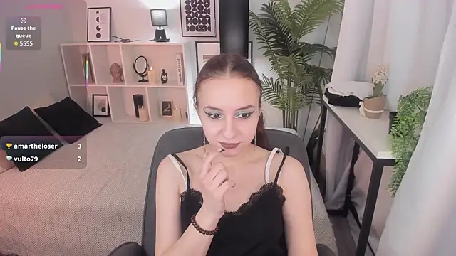 Snapshot of BeautifulSnake chatting on 11-27-25, 08:31 BeautifulSnake online show from 11-27-25, 08:31