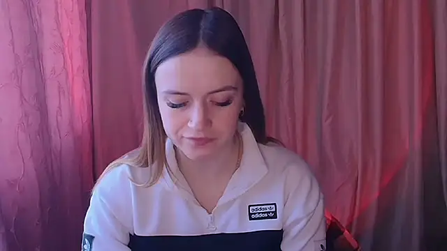 Illa May online show from 02-28-26, 11:32