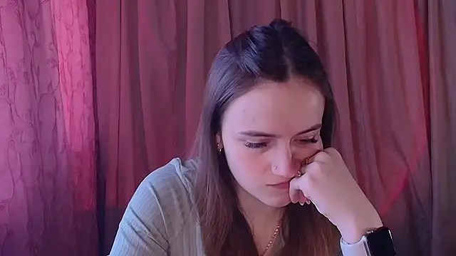 Illa May online show from 02-04-26, 08:20