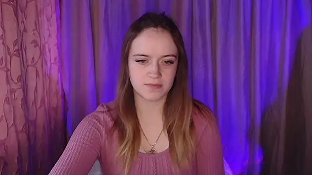 Snapshot of Illa_May chatting on 12-21-25, 10:50 Illa May online show from 12-21-25, 10:50